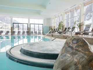 HallenbadmitWhirlpool