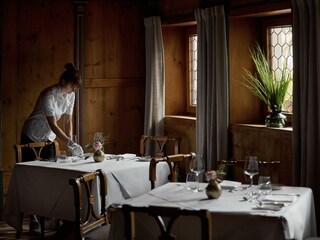 Restaurant-13-online