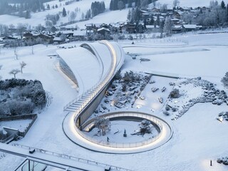 Krallerhof_Winter_Rotunde02