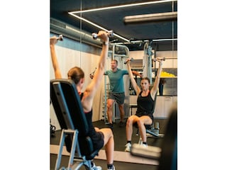 riederalm_fitnessraum-geraete_(c)joerg-lehmann