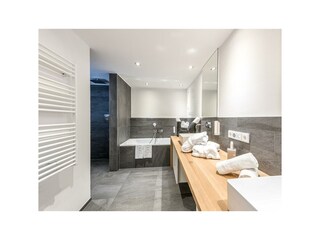 20161213-puradies premium suite_327_bad1-bearbeite