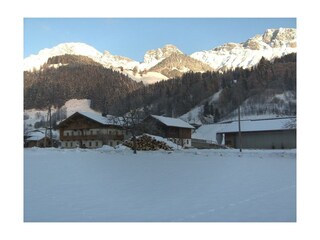 Zieferhof im Schatten
