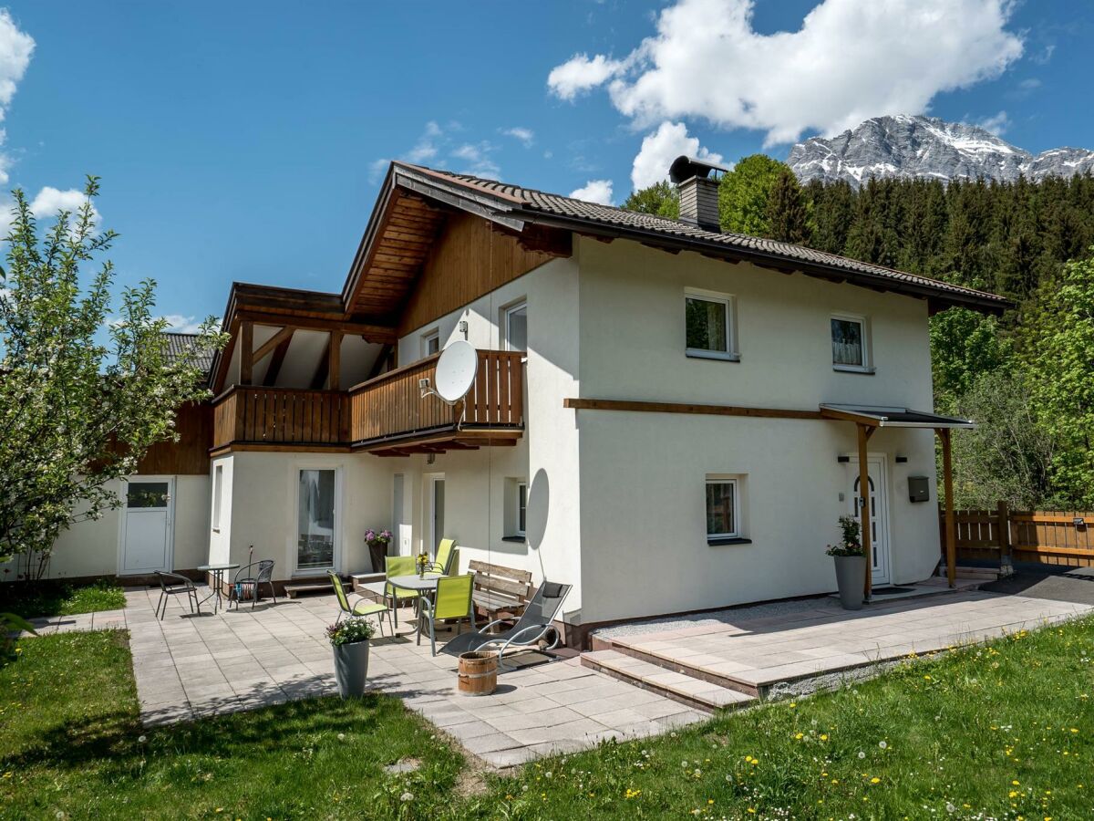 Chalet Anna mit den Leoganger Steinbergen