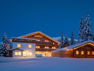 Bergnest_Außen-2.jpg