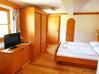 Zimmer 8 2