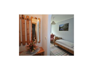 Einbettzimmer in Zirbenholz