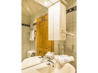 Badezimmer Appartment Rauchblume