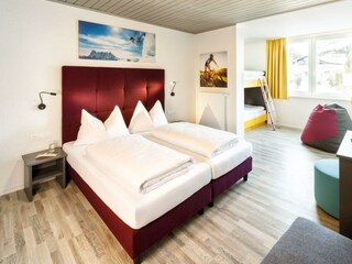 vierbettzimmer-mountain-budget-hotel-basekamp-kats