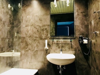 zimmer-im-basekamp-mountain-budget-hotel-katschber