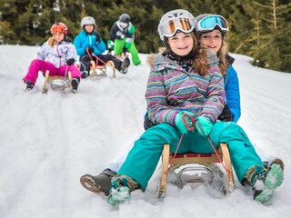 rodeln-kinder-katschberg-hotel-basekamp