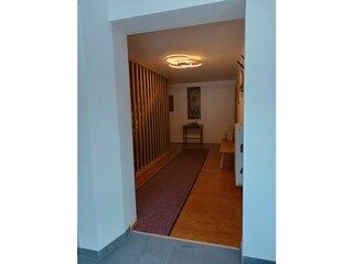 Zugang zum Lift 1. Stock