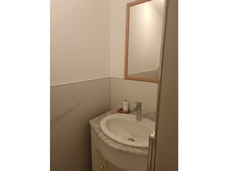 Waschbecken im WC