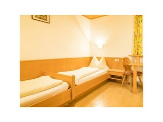 20171129_HansalagutInnen_317-HDR_klein