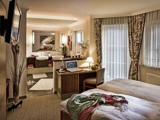 20111111_LuefteneggerAppartmenthausInnen_FotosMueh