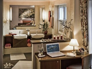 20111111_LuefteneggerAppartmenthausInnen_FotosMueh