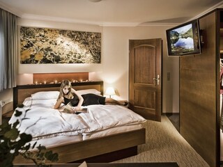 20111111_LuefteneggerAppartmenthausInnen_FotosMueh