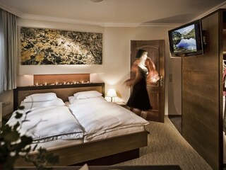 20111111_LuefteneggerAppartmenthausInnen_FotosMueh