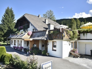 2025_09_01_Hotel mit Parkplatz
