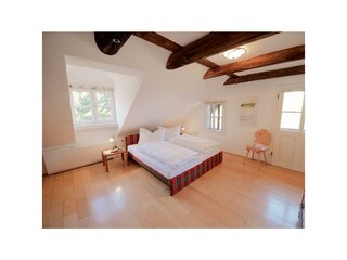 2. Stock 2. Schlafzimmer