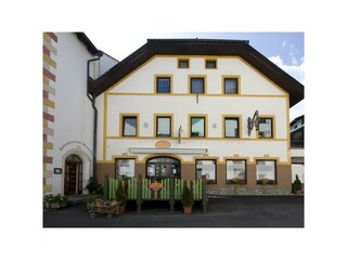 Vorderansicht Haus Treffpunkt