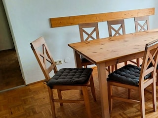 Familiennest groß - Esstisch