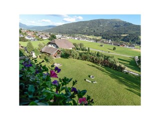 Balkon / Süd-Osten / Bergblick Aineck
