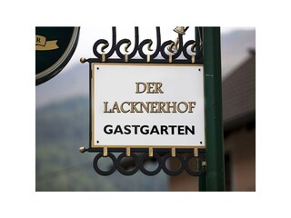 04_Der_Lacknerhof