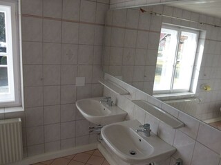 Badezimmer 1