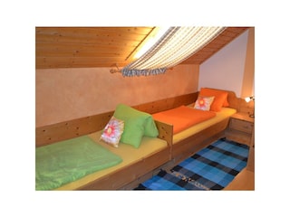 Schlafzimmer 2