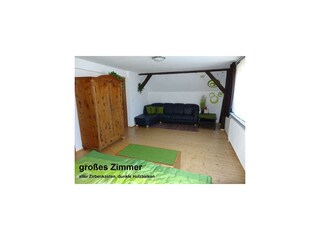 großes Zimmer II