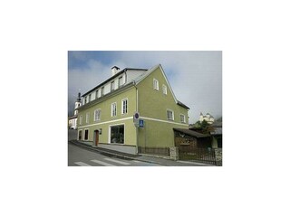 Vorderansicht mit Burg Mauterndorf