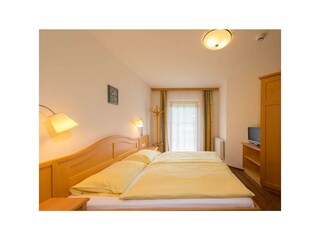 App_27 Schlafzimmer 1