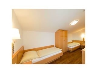 App_27 Schlafzimmer 2