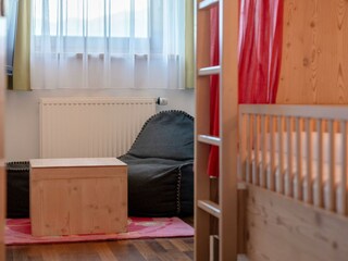 9013-12-app-enzian-amiamo-mood-kinderzimmer