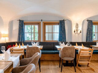 23079-restaurant-gewoelbe-amiamo