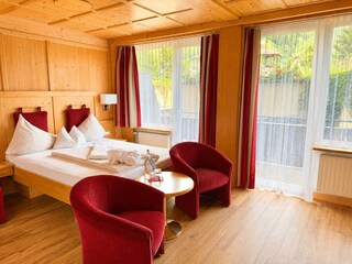 Doppelzimmer Superior Komfort Enzian Holzboden que
