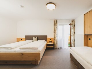 Familienzimmer mit Balkon