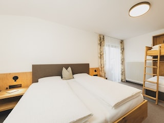 Familienzimmer mit Balkon