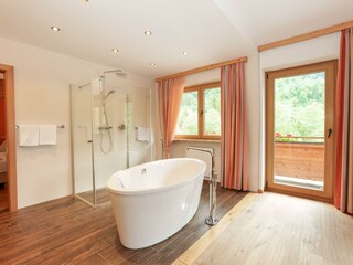 22_Suite