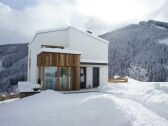 Chalet im Winter