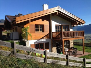 Chalet an der Piste with upper garden and lower ga