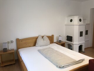 Schrankbett im Wohnzimmer