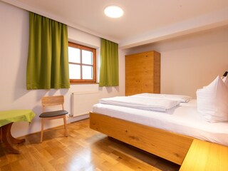 Blumenwiese 1_Schlafzimmer 2