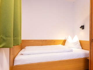 Blumenwiese 1_Kinderschlafzimmer