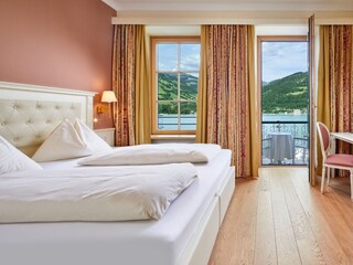 Komfort DZ mit Seeblick & Balkon 02