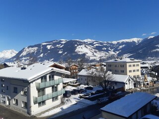 fantastischer Ausblick vom Balkon und Terrasse