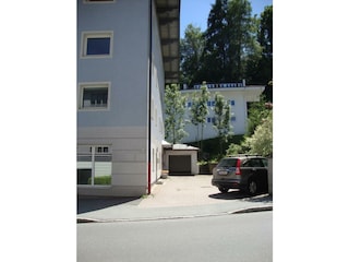 Garage + weitere reservierter Parkplatz gratis