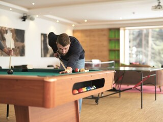 3606-studio-billard-totale-amiamo-kinderhotel-2017