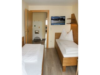 Schlafzimmer 2