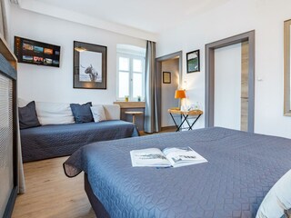 Doppel- / Dreibettzimmer